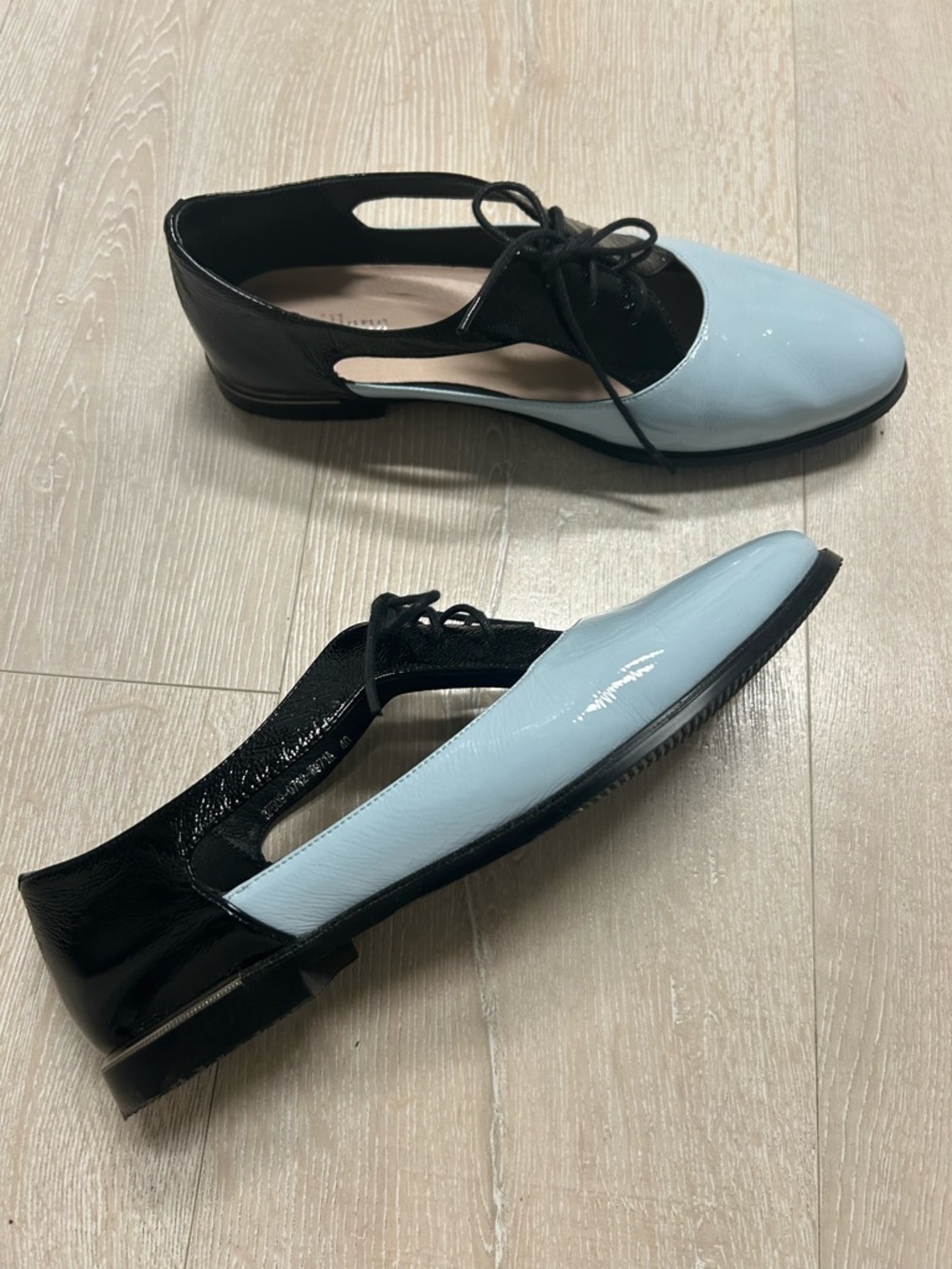 Oxford style statement shoes in Light Blue and Black patent leather